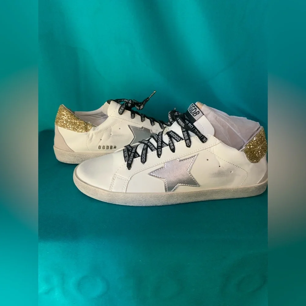 Authentic Golden Goose Superstar White Sneakers Gold Glitter Heel & Black Laces - Picture 2 of 4